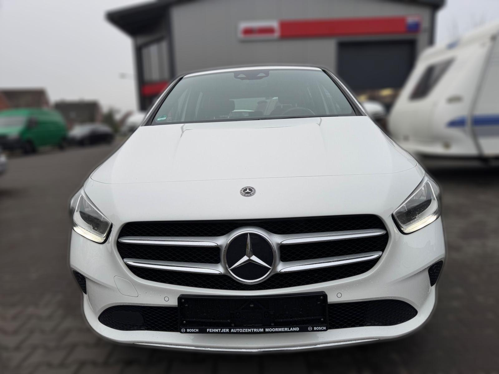 Mercedes-Benz B 180 d,VCockpit,NAVI,KAMERA,LEDER,SHZ,SPUR,1.HD