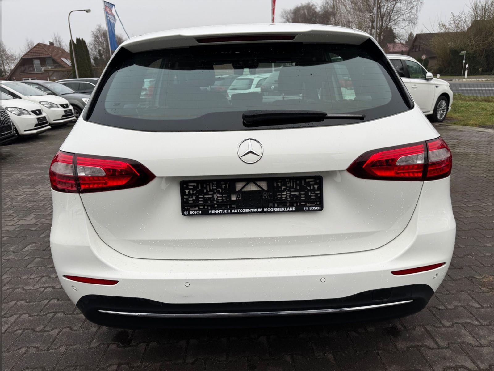 Mercedes-Benz B 180 d,VCockpit,NAVI,KAMERA,LEDER,SHZ,SPUR,1.HD