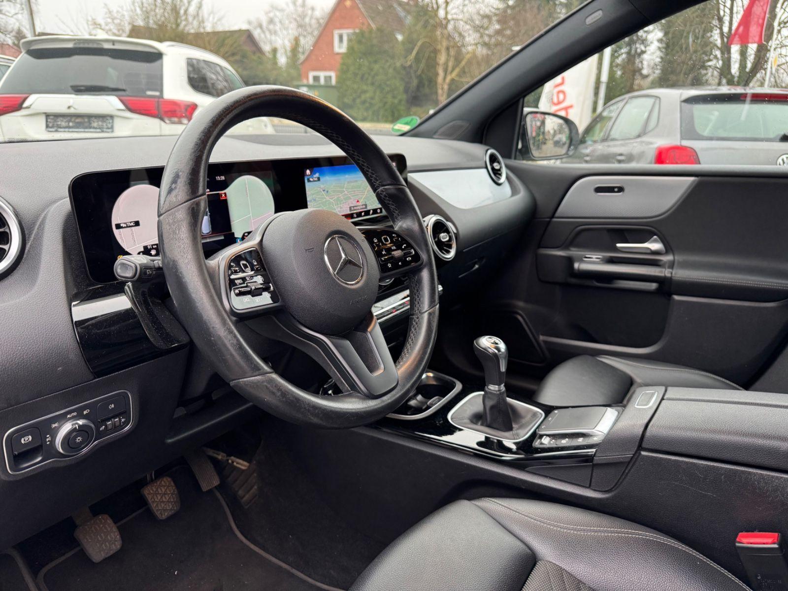 Mercedes-Benz B 180 d,VCockpit,NAVI,KAMERA,LEDER,SHZ,SPUR,1.HD