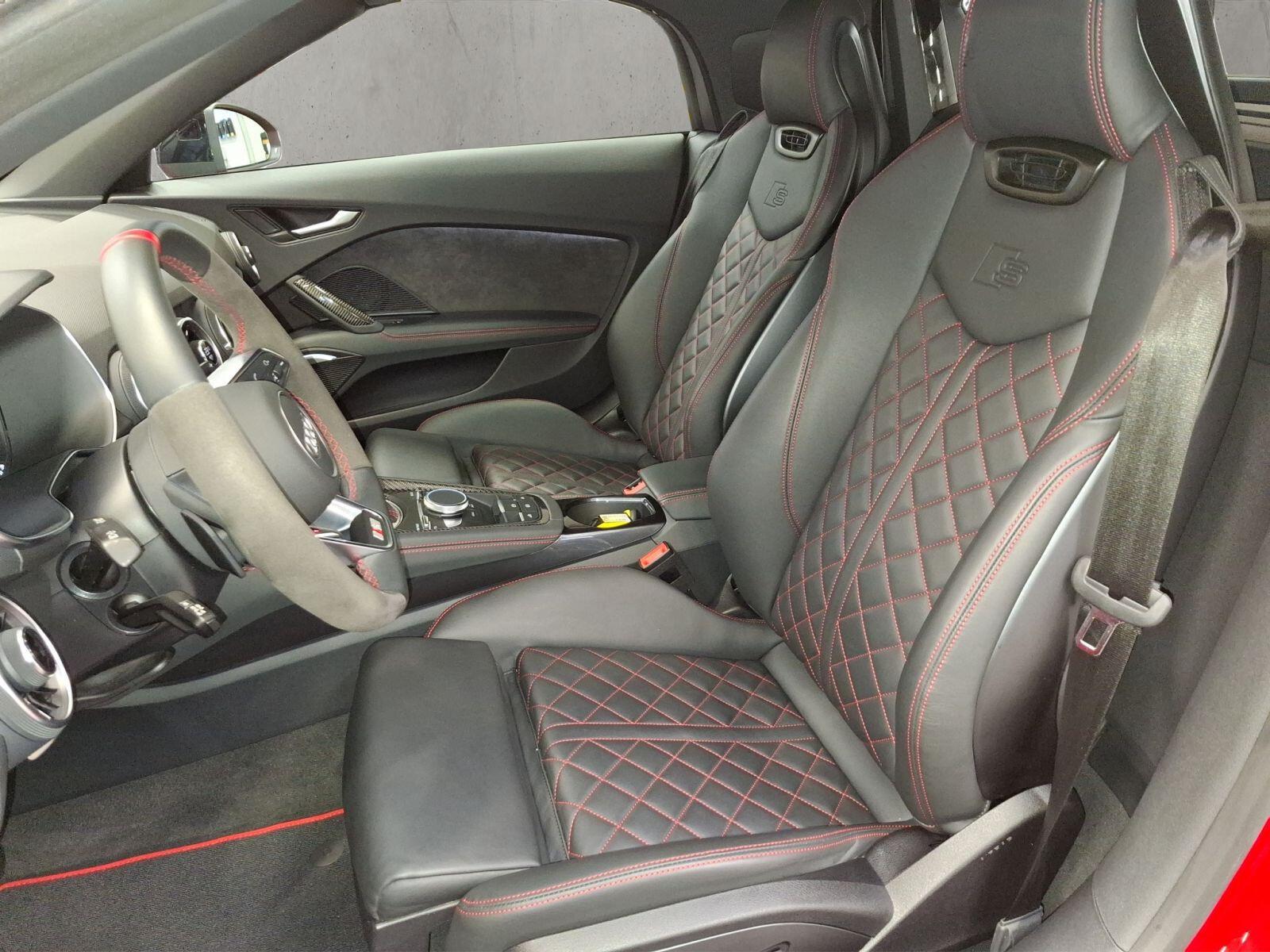 Audi TTS TFSI 235(320) kW(PS) S tronic