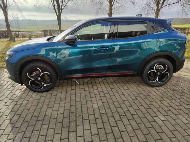 Alfa Romeo Junior Ibrida Speciale 1.2 VGT Tech-Paket/Navi/Kamera/ACC