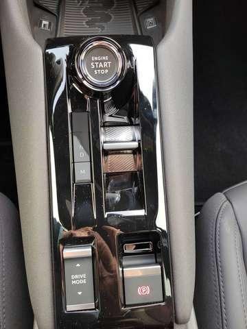 Alfa Romeo Junior Ibrida Speciale 1.2 VGT Tech-Paket/Navi/Kamera/ACC