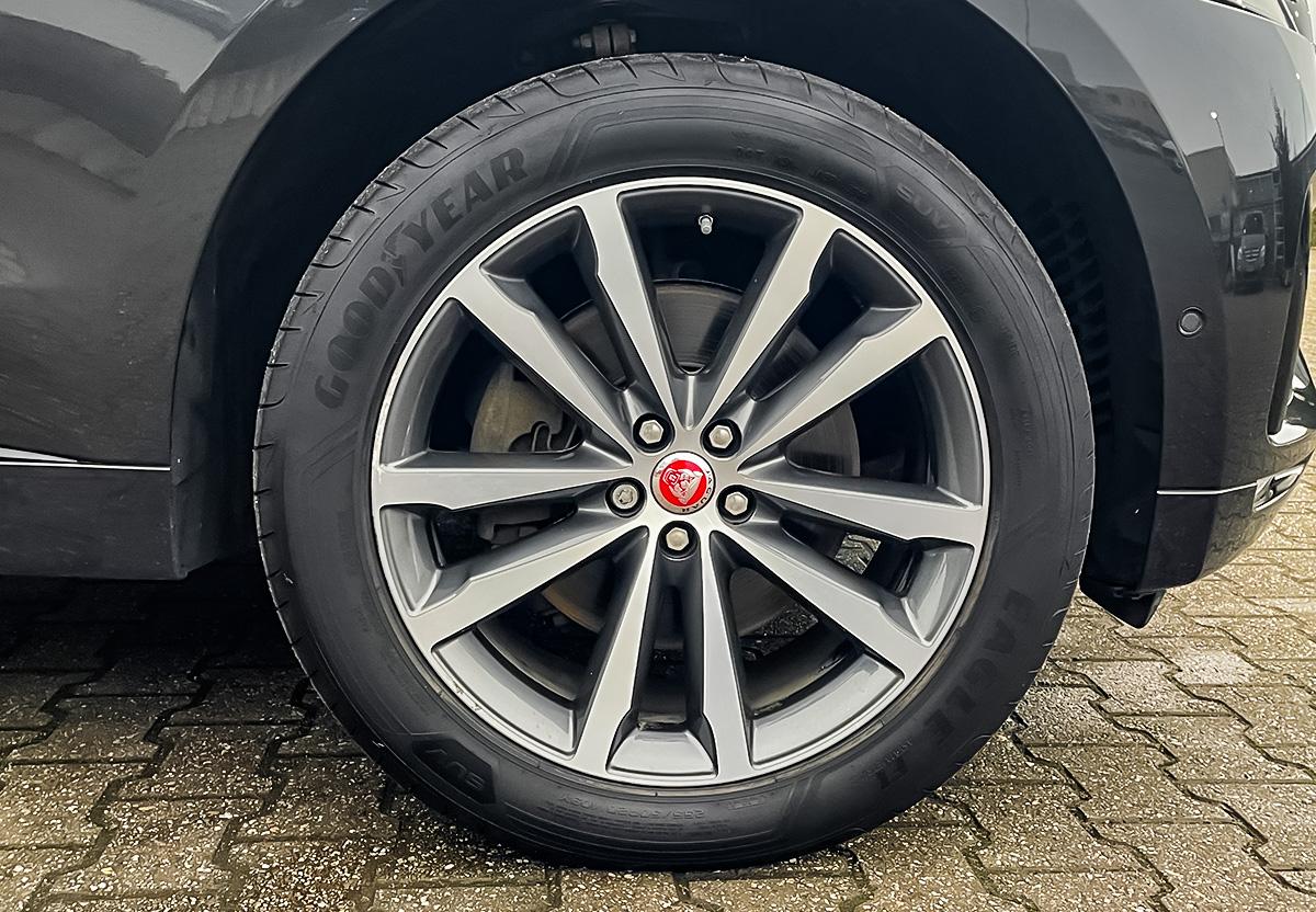 Jaguar F-Pace R-Sport 30d AWD NAVI VIRTUAL PANO AHK