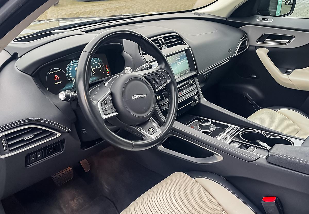 Jaguar F-Pace R-Sport 30d AWD NAVI VIRTUAL PANO AHK