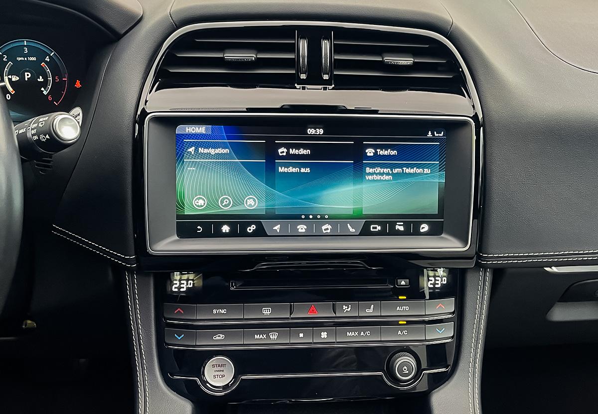 Jaguar F-Pace R-Sport 30d AWD NAVI VIRTUAL PANO AHK