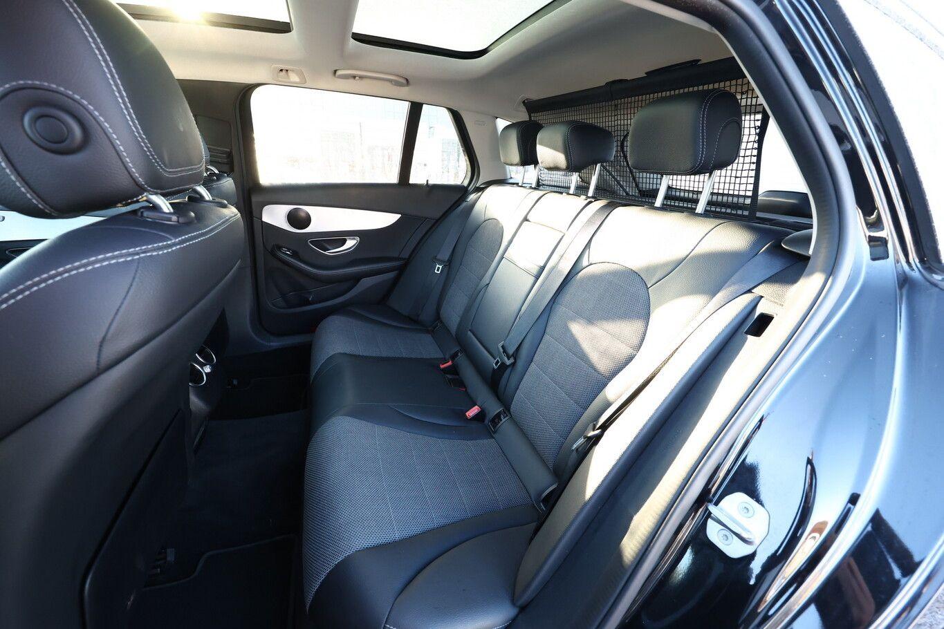 Mercedes-Benz C 300 T 245 Aut. Avantgarde LED Pano ParkAs Kam