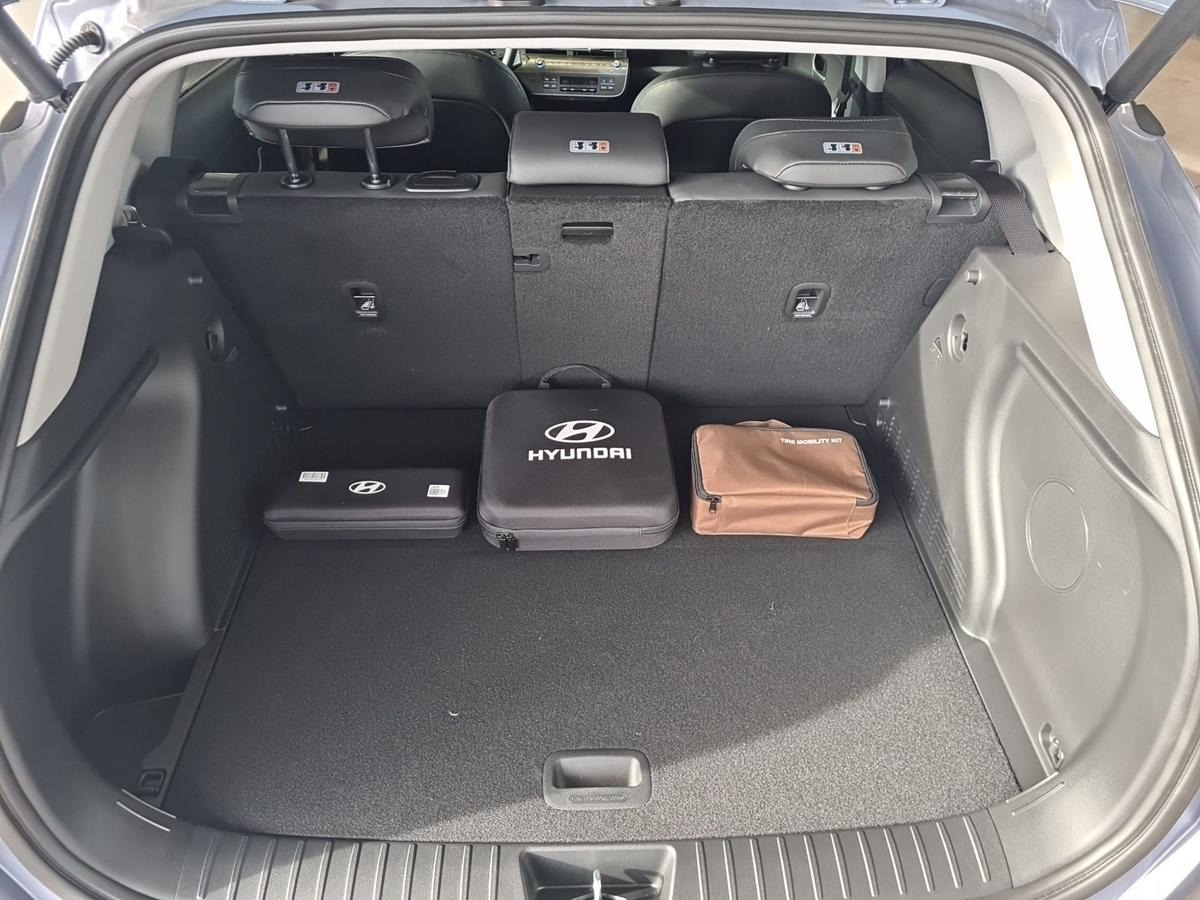 Hyundai KONA Elektro Prime Assistenz 2-, Sitz-Komfortpaket, Pano Bose 19