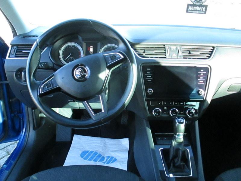 Skoda Octavia Combi 1.5 TSI ACT Style Navi Einparkhilfe LED Klima 