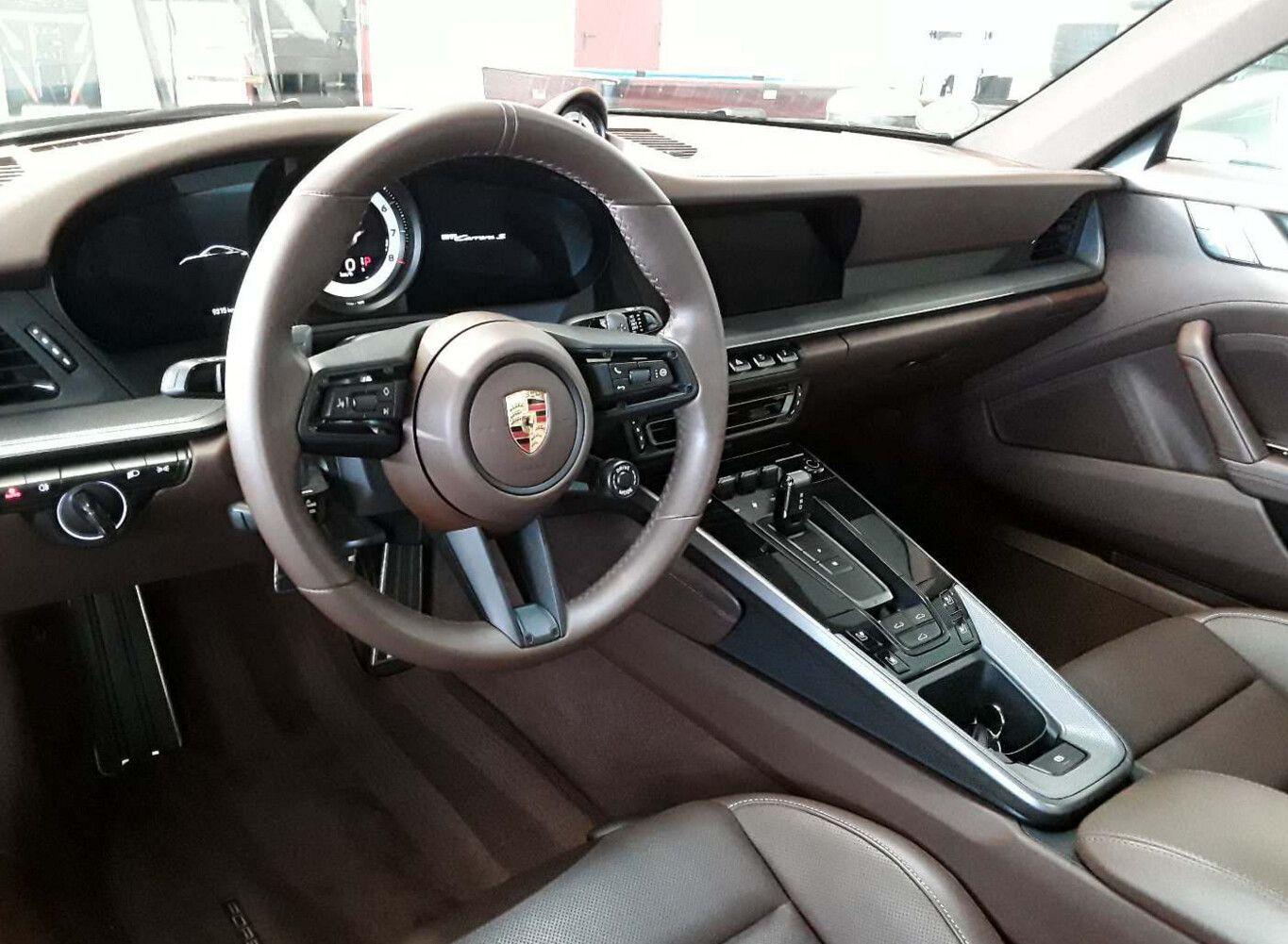 Porsche 992 911 Carrera S 3.0 PDK Club-Leder Chrono DesignP