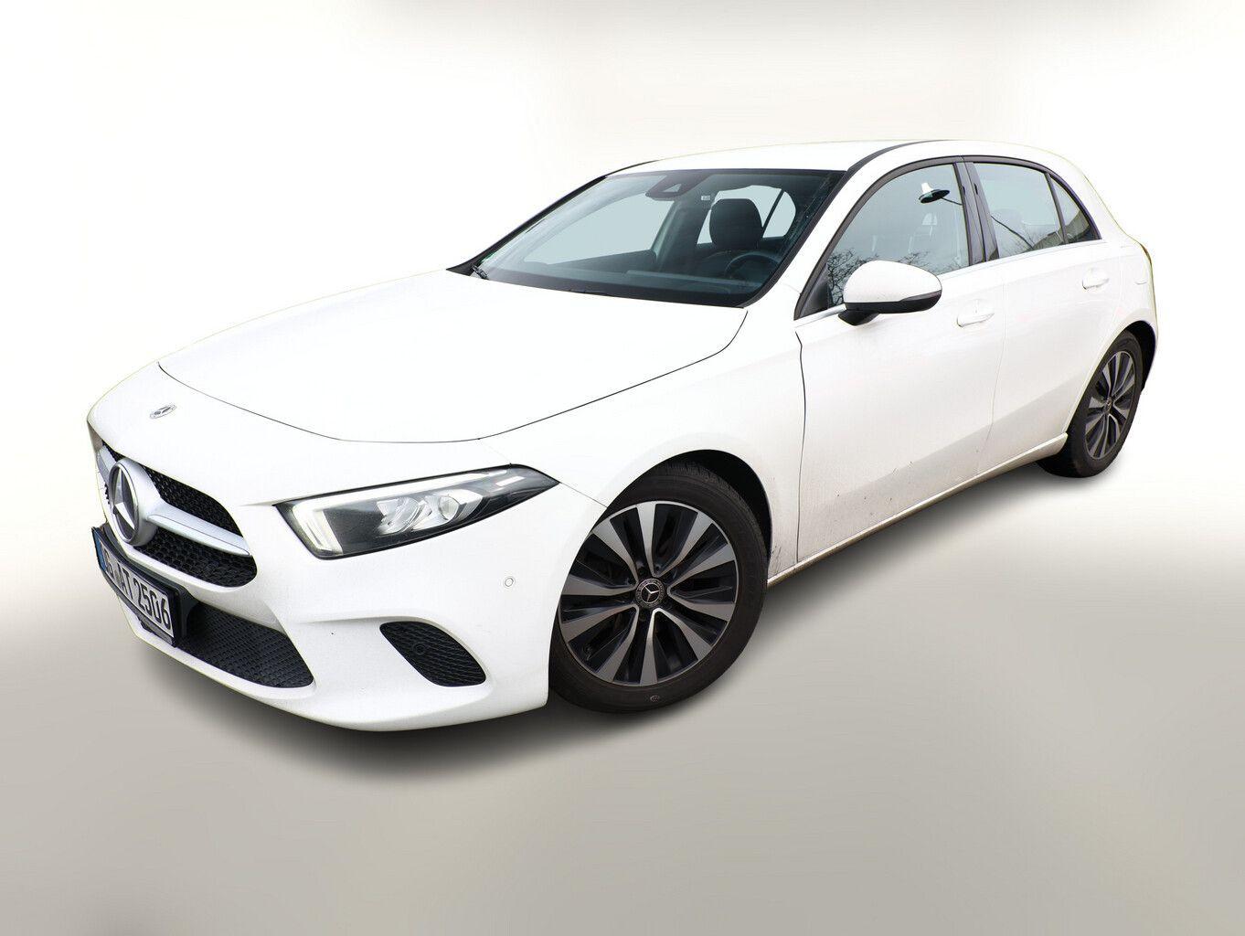 Mercedes-Benz A 180 DCT Style LED Nav ParkP UrbanG 17Z SHZ