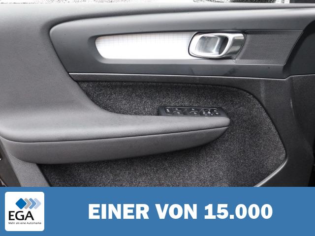 Volvo XC40 Core 2WD B3 EU6d Navi digitales Cockpit Soundsystem LED Scheinwerferreg. El