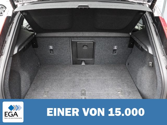Volvo XC40 Core 2WD B3 EU6d Navi digitales Cockpit Soundsystem LED Scheinwerferreg. El