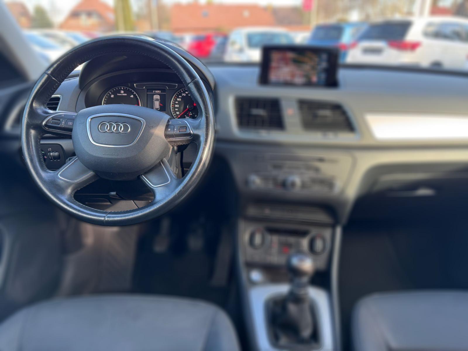 Audi Q3 2,0 TDI, Navi,Tempomat,Xenon,PDC,2.HD,LED