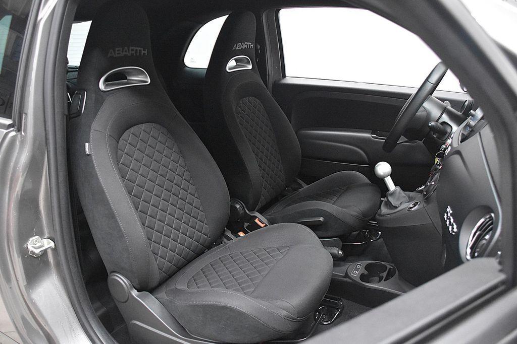 Abarth 595 1.4 T UConnectNavi Xenon Beats Sport PDC