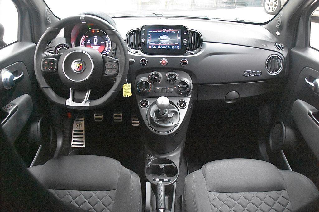 Abarth 595 1.4 T UConnectNavi Xenon Beats Sport PDC