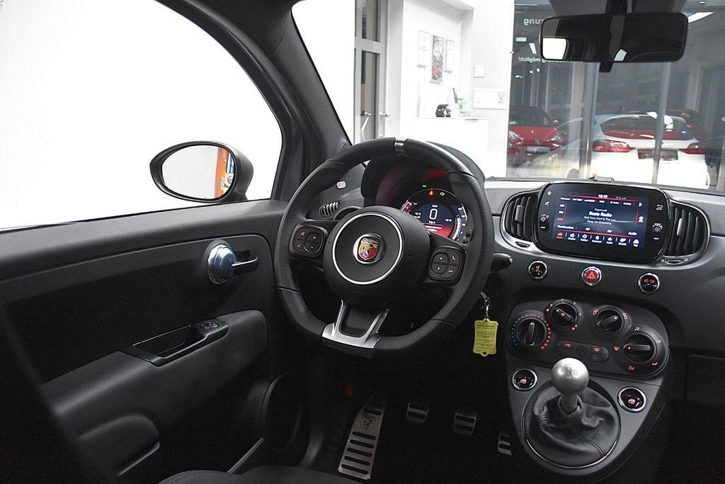 Abarth 595 1.4 T UConnectNavi Xenon Beats Sport PDC
