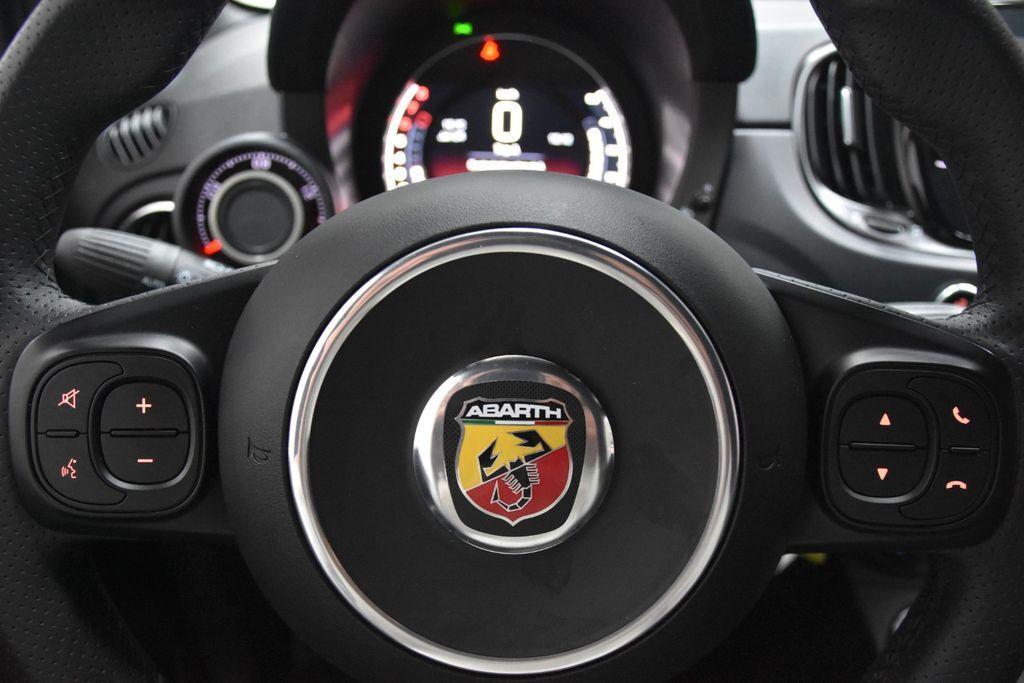 Abarth 595 1.4 T UConnectNavi Xenon Beats Sport PDC