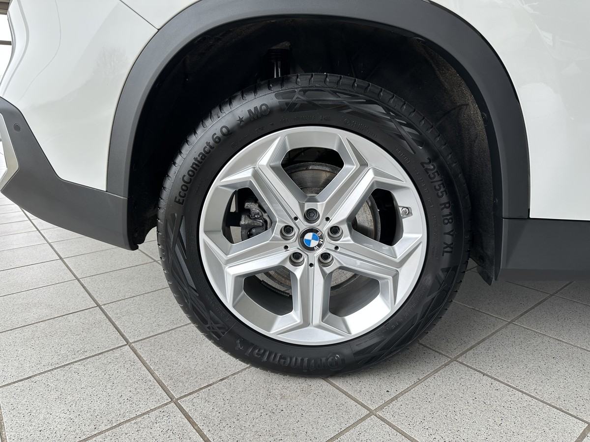 BMW X1 xDrive23i LED HUD LED PDC Kamera Sitzhz. Klimaauto