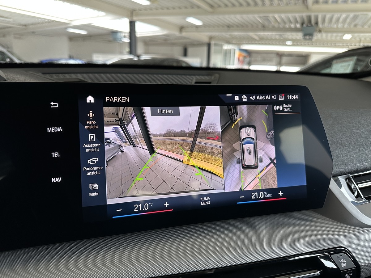 BMW X1 xDrive23i LED HUD LED PDC Kamera Sitzhz. Klimaauto