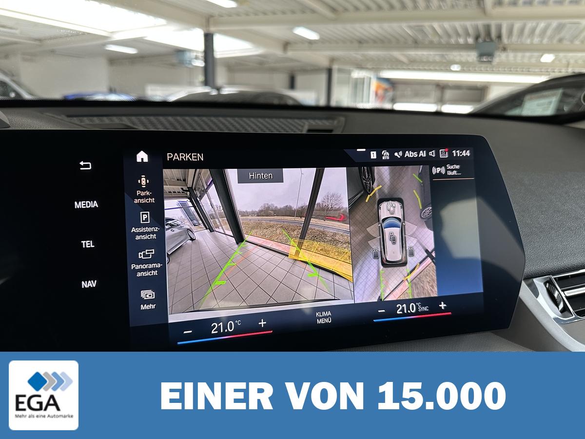 BMW X1 xDrive23i LED HUD LED PDC Kamera Sitzhz. Navi. Klimaauto