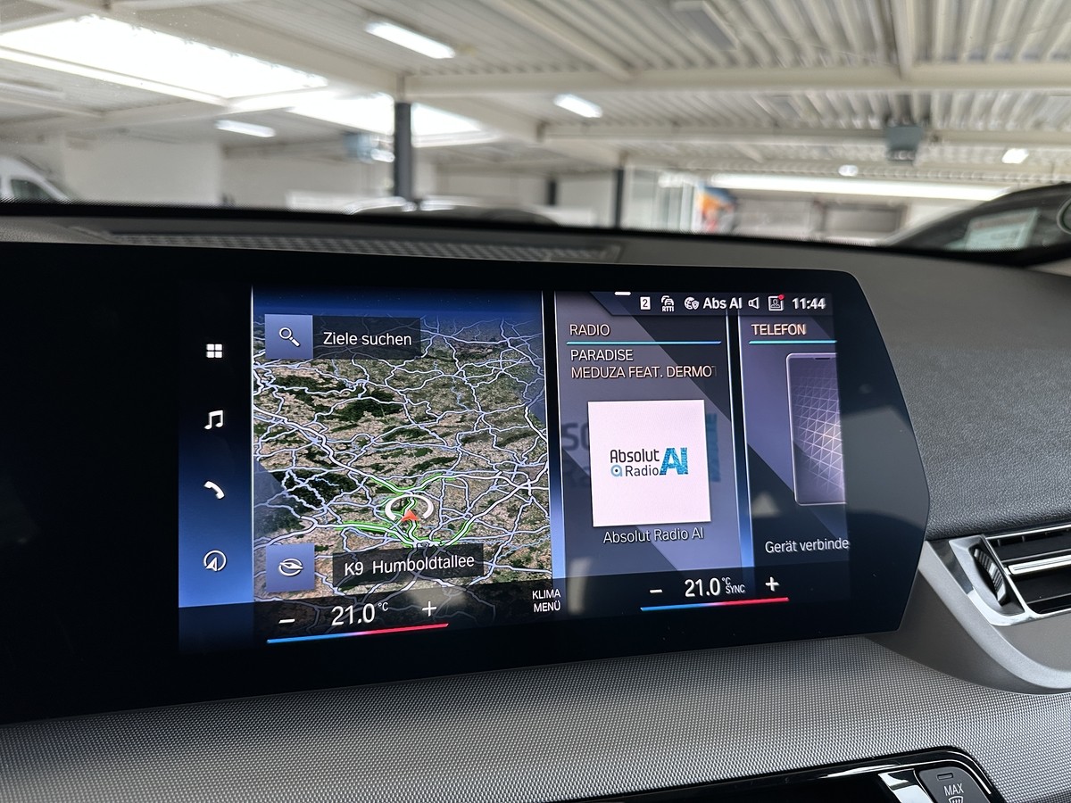 BMW X1 xDrive23i LED HUD LED PDC Kamera Sitzhz. Klimaauto