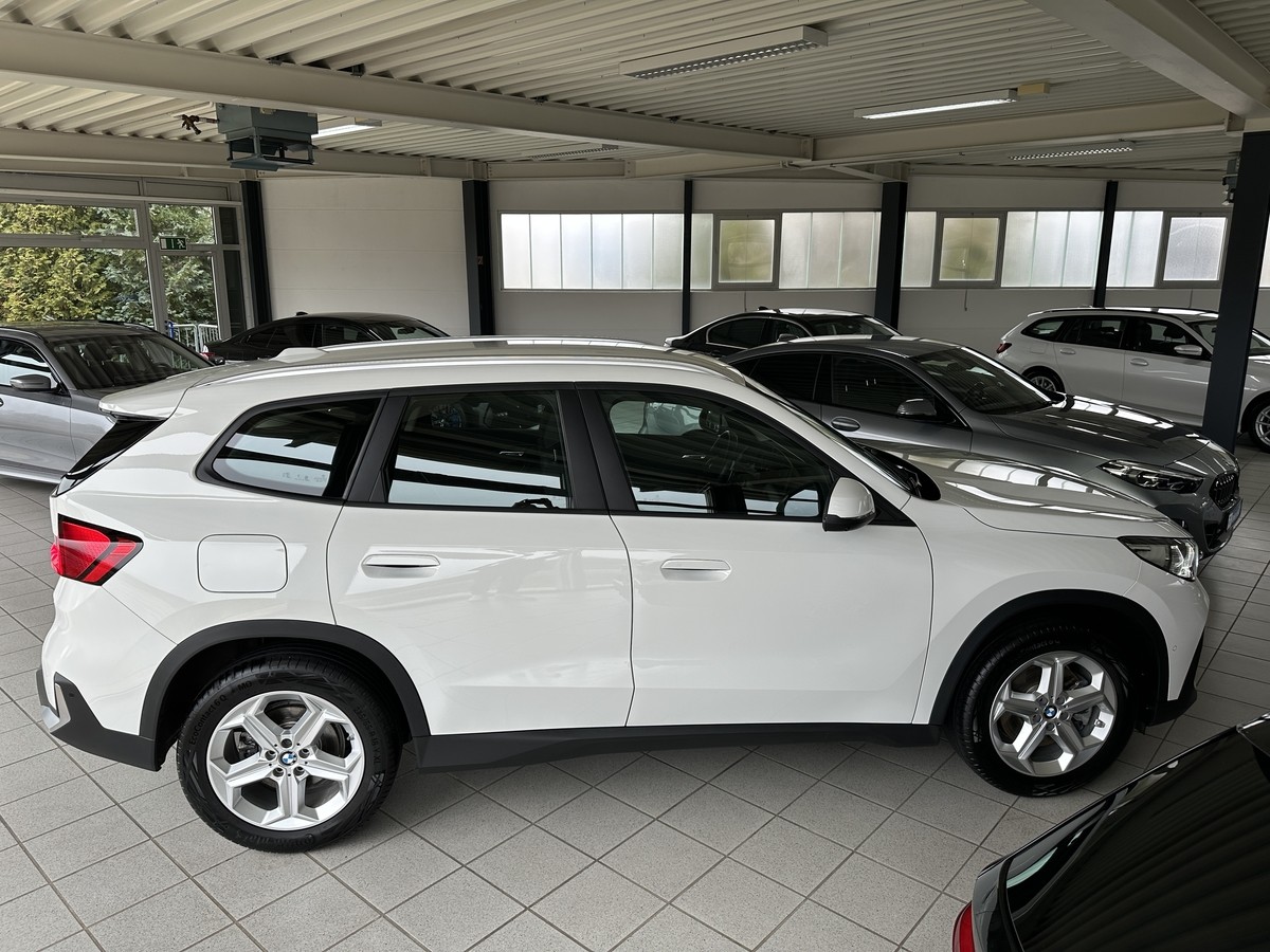 BMW X1 xDrive23i LED HUD LED PDC Kamera Sitzhz. Klimaauto