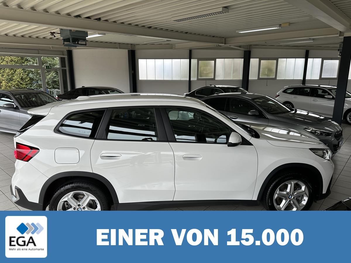 BMW X1 xDrive23i LED HUD LED PDC Kamera Sitzhz. Navi. Klimaauto