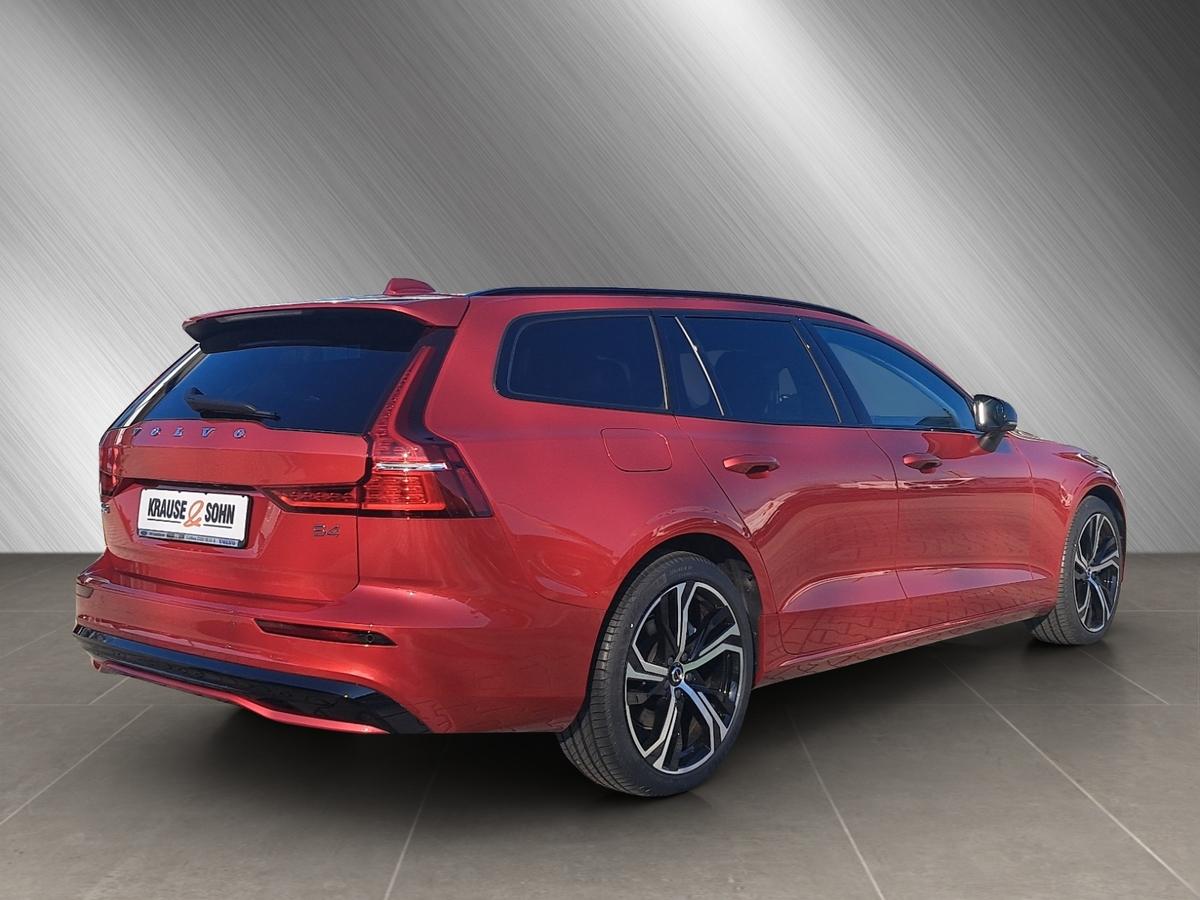 Volvo V60 B4 (Diesel) Plus Dark*PANORAMA-DACH*HARMAN/KARDON*R-CAM*