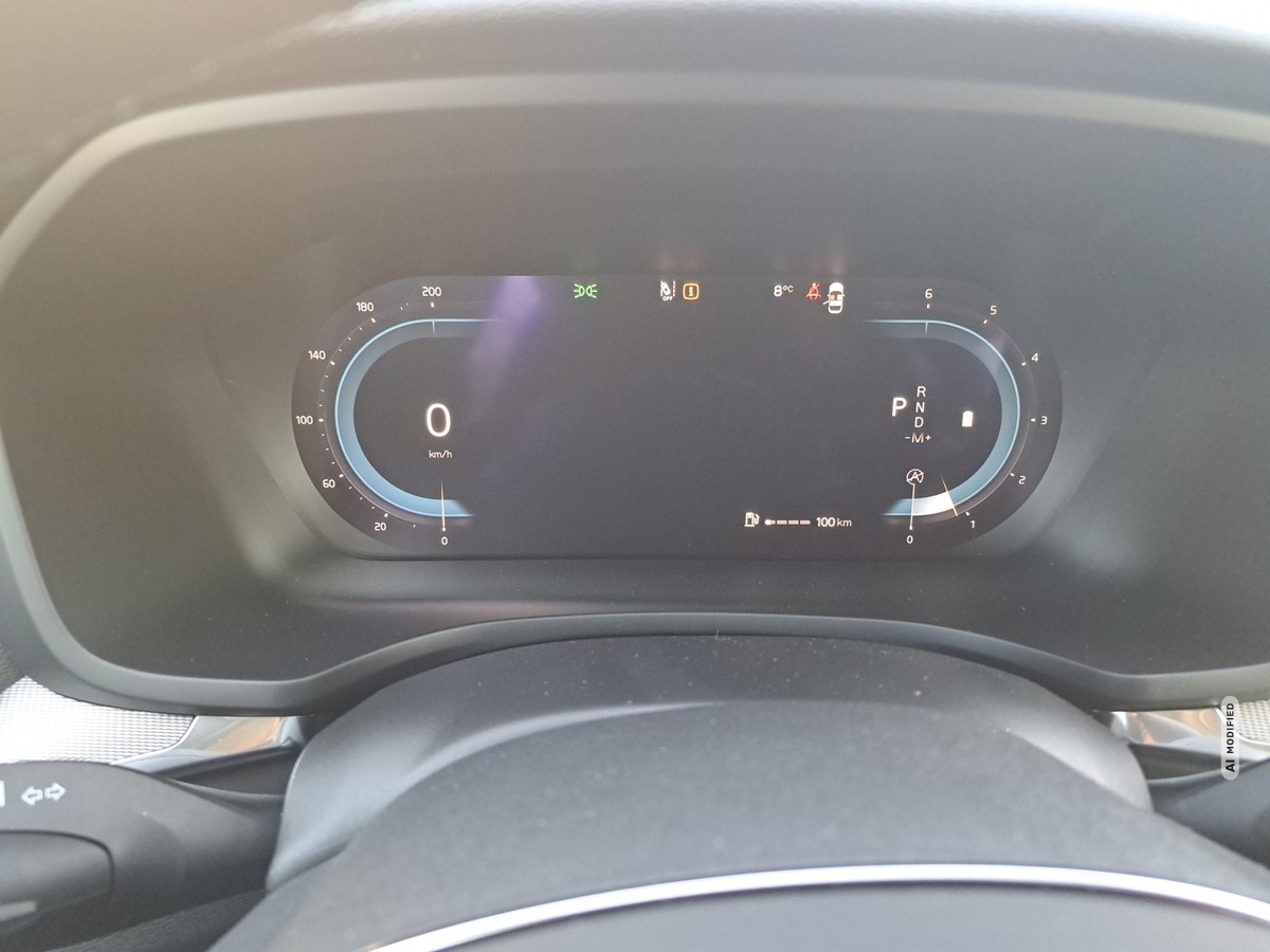 Volvo V60 B4 (Diesel) Plus Dark*PANORAMA-DACH*HARMAN/KARDON*R-CAM*