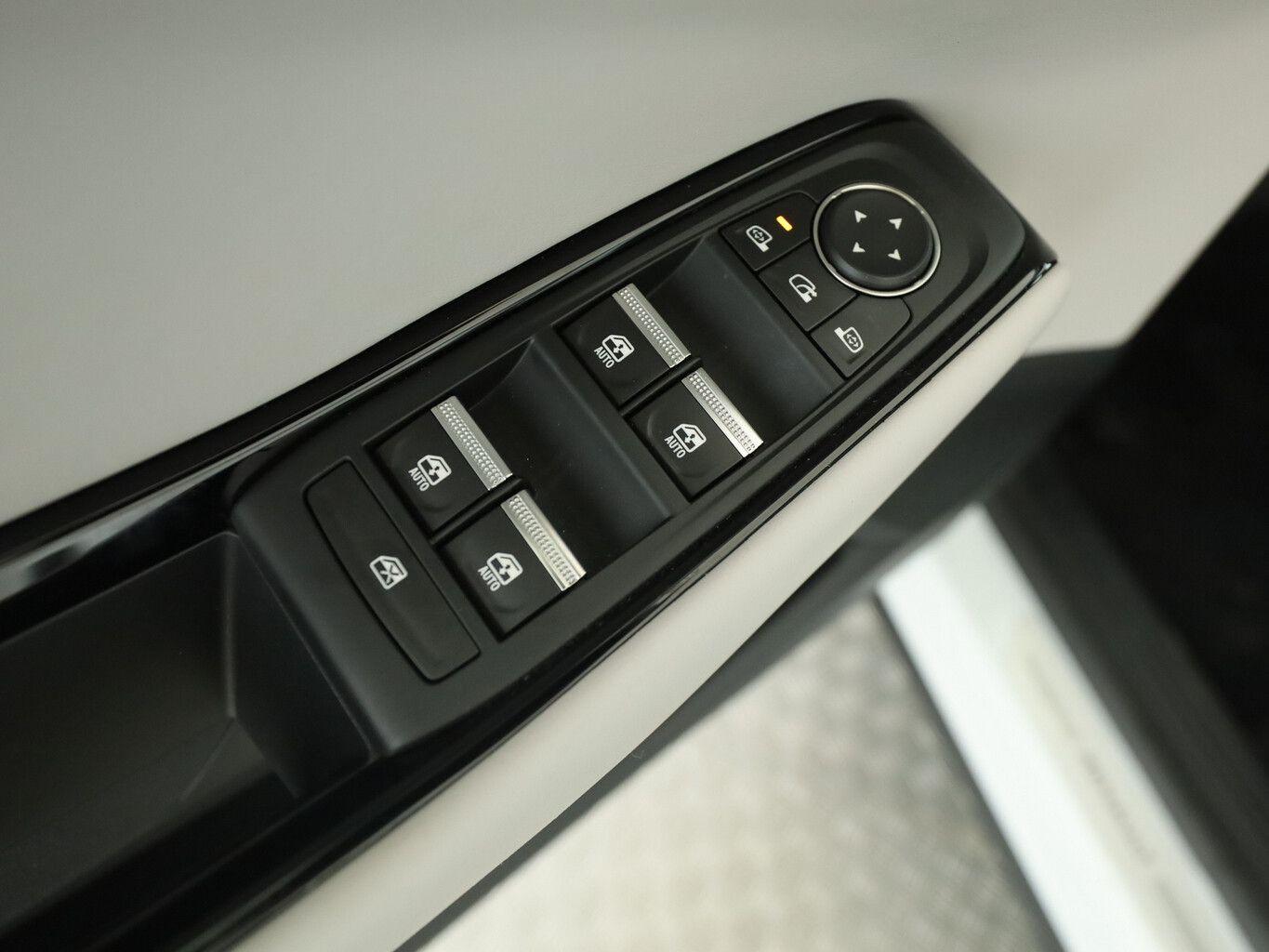 Renault Espace 1.2 E-TECH 200 Iconic Pano H/K Matrix 7-S