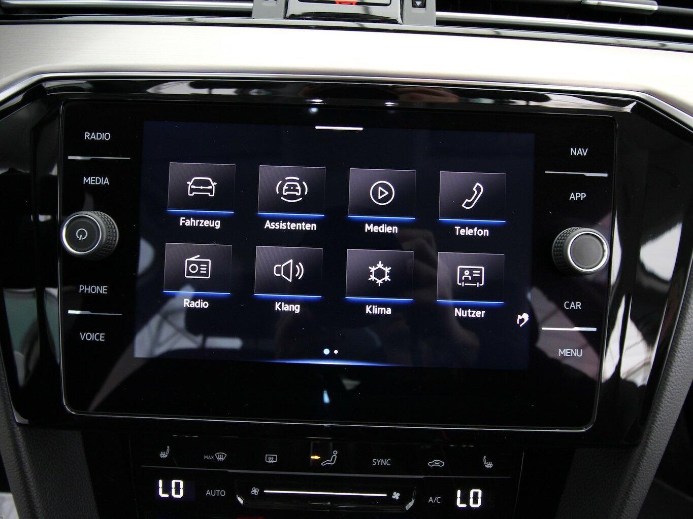 Volkswagen Passat Variant 2.0 TDI BMT 7-DSG Elegance R-Line