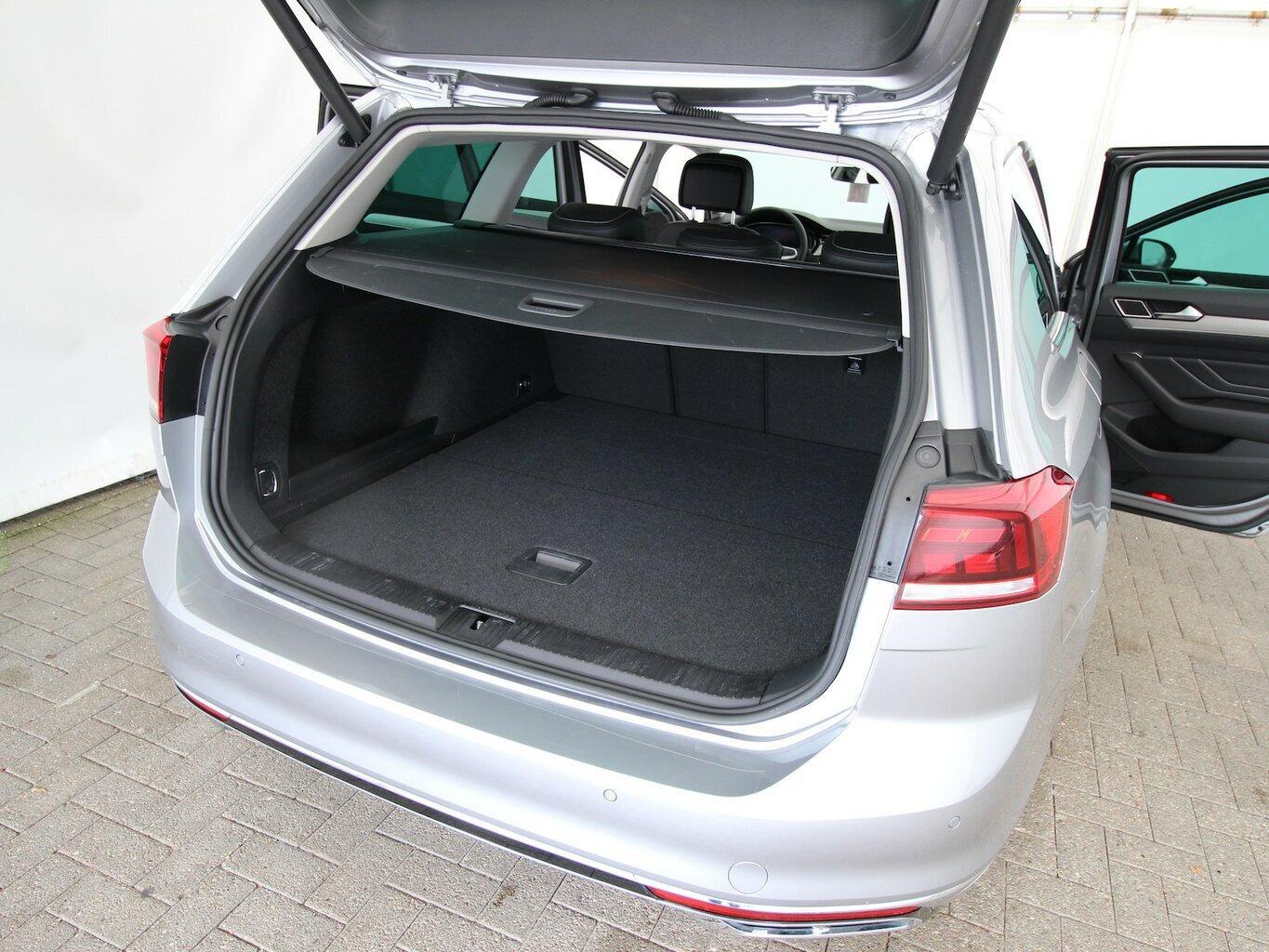 Volkswagen Passat Variant 2.0 TDI BMT 7-DSG Elegance R-Line