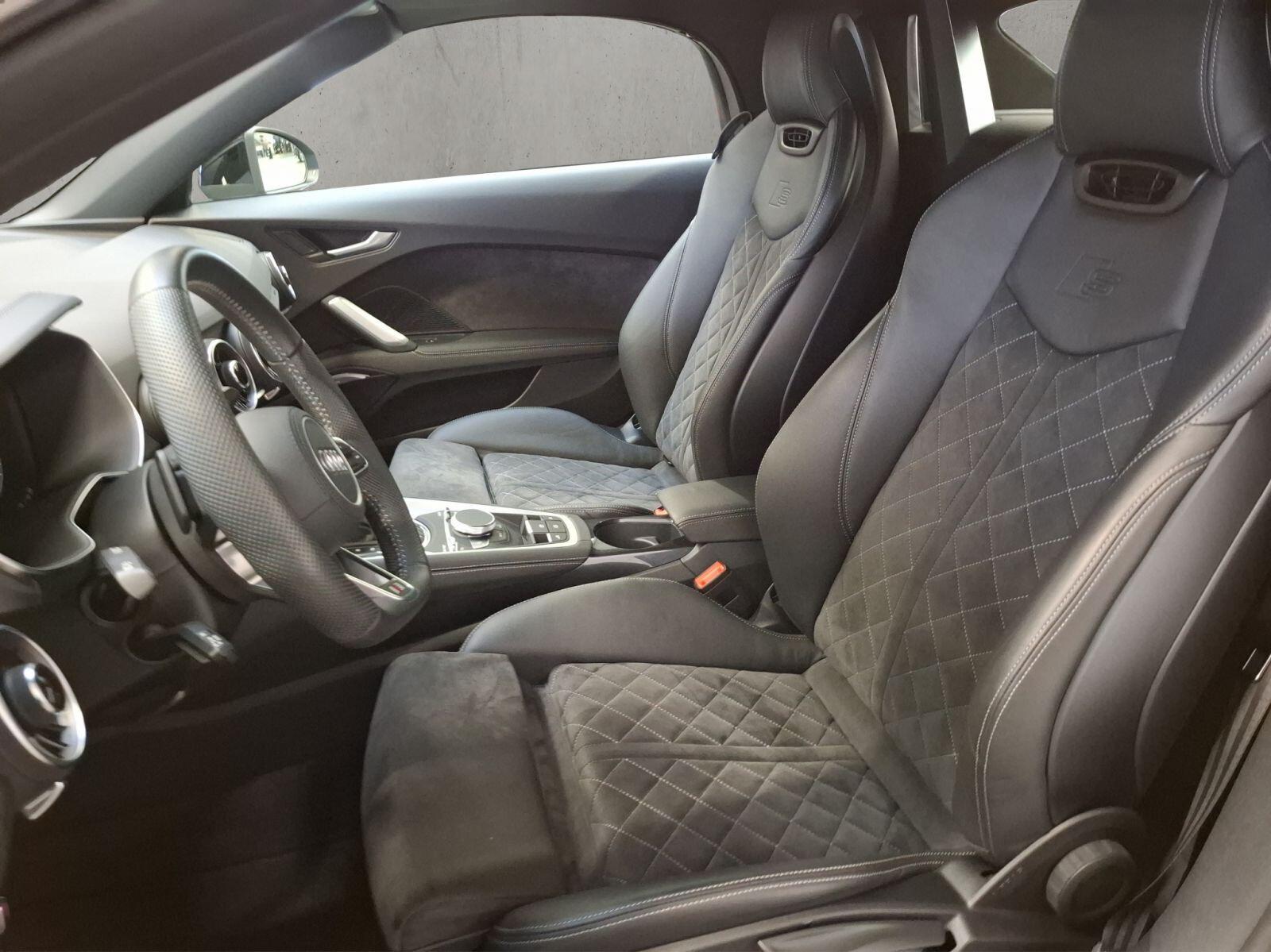 Audi TTS TFSI 235(320) kW(PS) S tronic