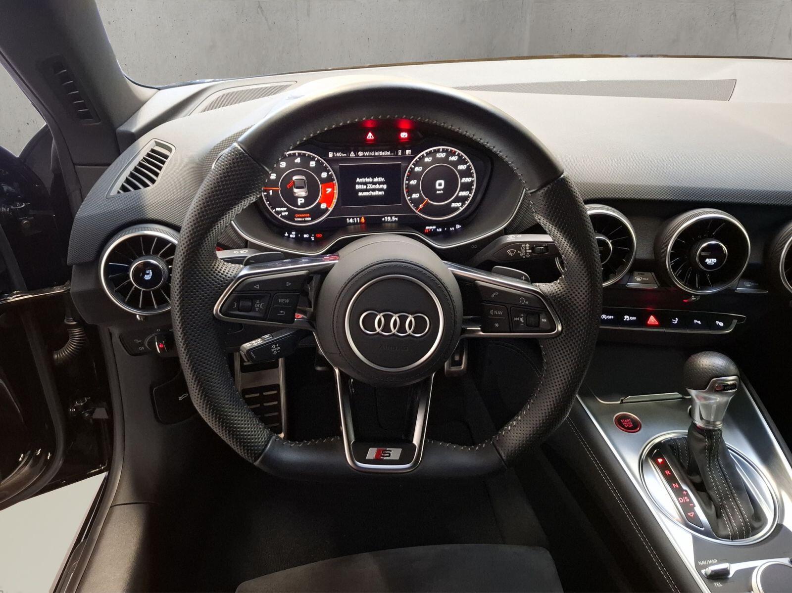 Audi TTS TFSI 235(320) kW(PS) S tronic