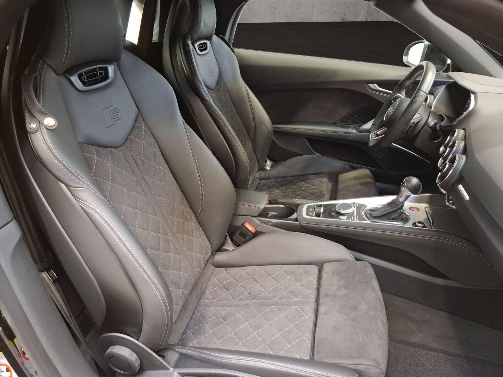 Audi TTS TFSI 235(320) kW(PS) S tronic