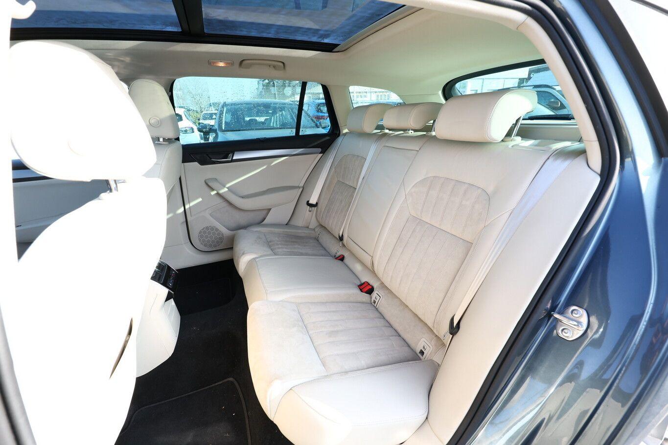 Skoda Superb Combi 1.5 TSI 150 DSG Style Pano Nav ACC