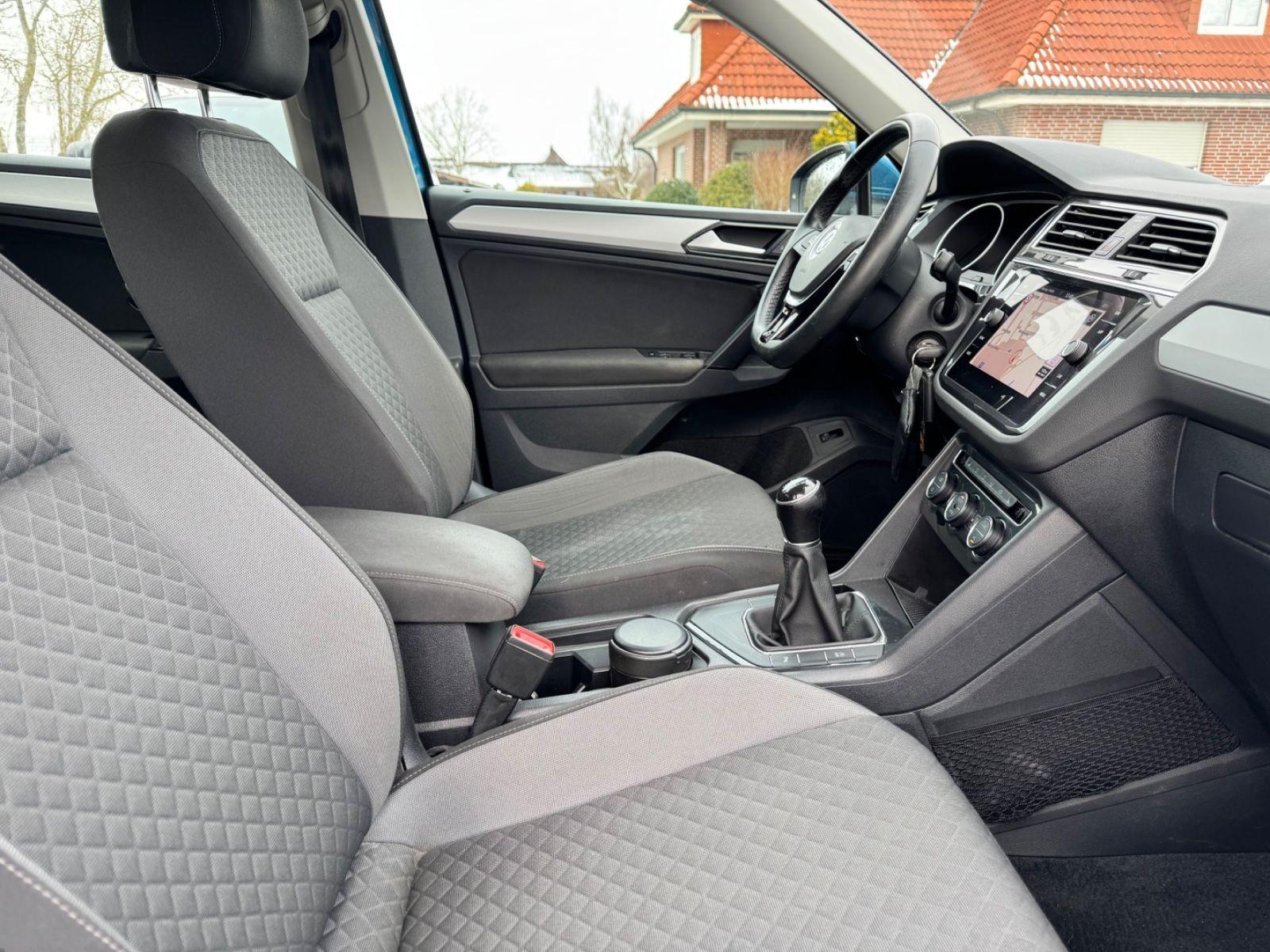 Volkswagen Tiguan NAVI SHZ TEMPOMAT AHK