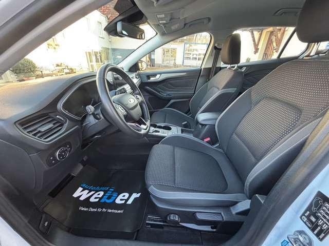 Ford Focus Cool&Connect*Aut.*KAM*NAV*LED*ACC*CARPLAY*Keyfree