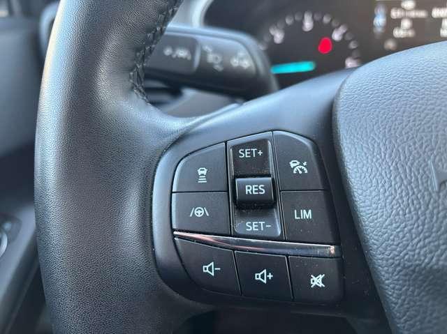 Ford Focus Cool&Connect*Aut.*KAM*NAV*LED*ACC*CARPLAY*Keyfree