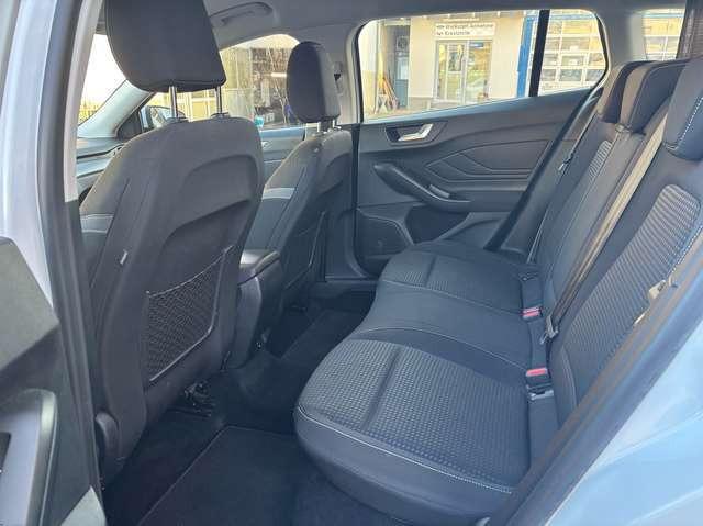 Ford Focus Cool&Connect*Aut.*KAM*NAV*LED*ACC*CARPLAY*Keyfree
