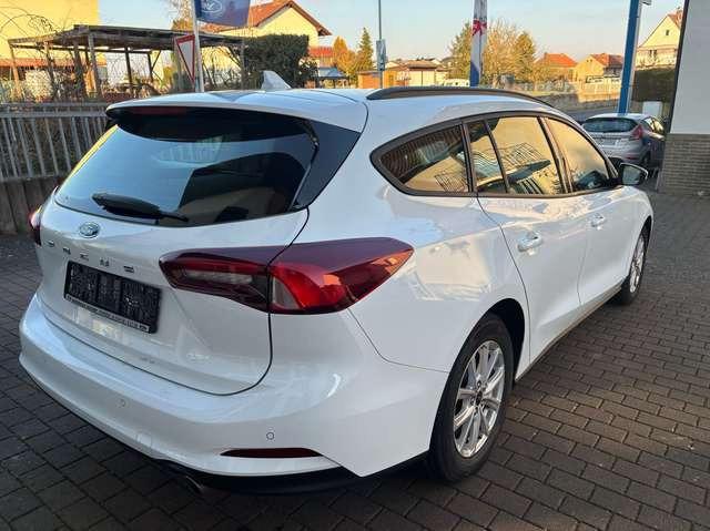 Ford Focus Cool&Connect*Aut.*KAM*NAV*LED*ACC*CARPLAY*Keyfree