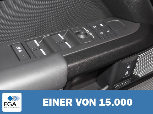 Land Rover Defender 130 V8 P500 OUTBOUND HUD Luftfederung AD AHK-abnehmbar Niveau El. Panod