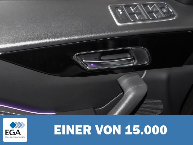 Jaguar F-Pace R-Sport AWD 25d EU6d-T Allrad AHK-abnehmbar Navi Leder Meridian LED Sperr