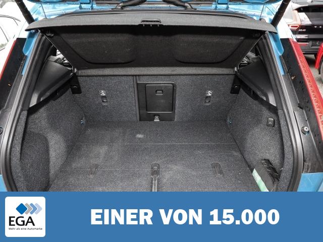 Volvo XC40 Plus Dark 2WD B3 EU6d digitales Cockpit Memory Sitze Soundsystem HarmanKard