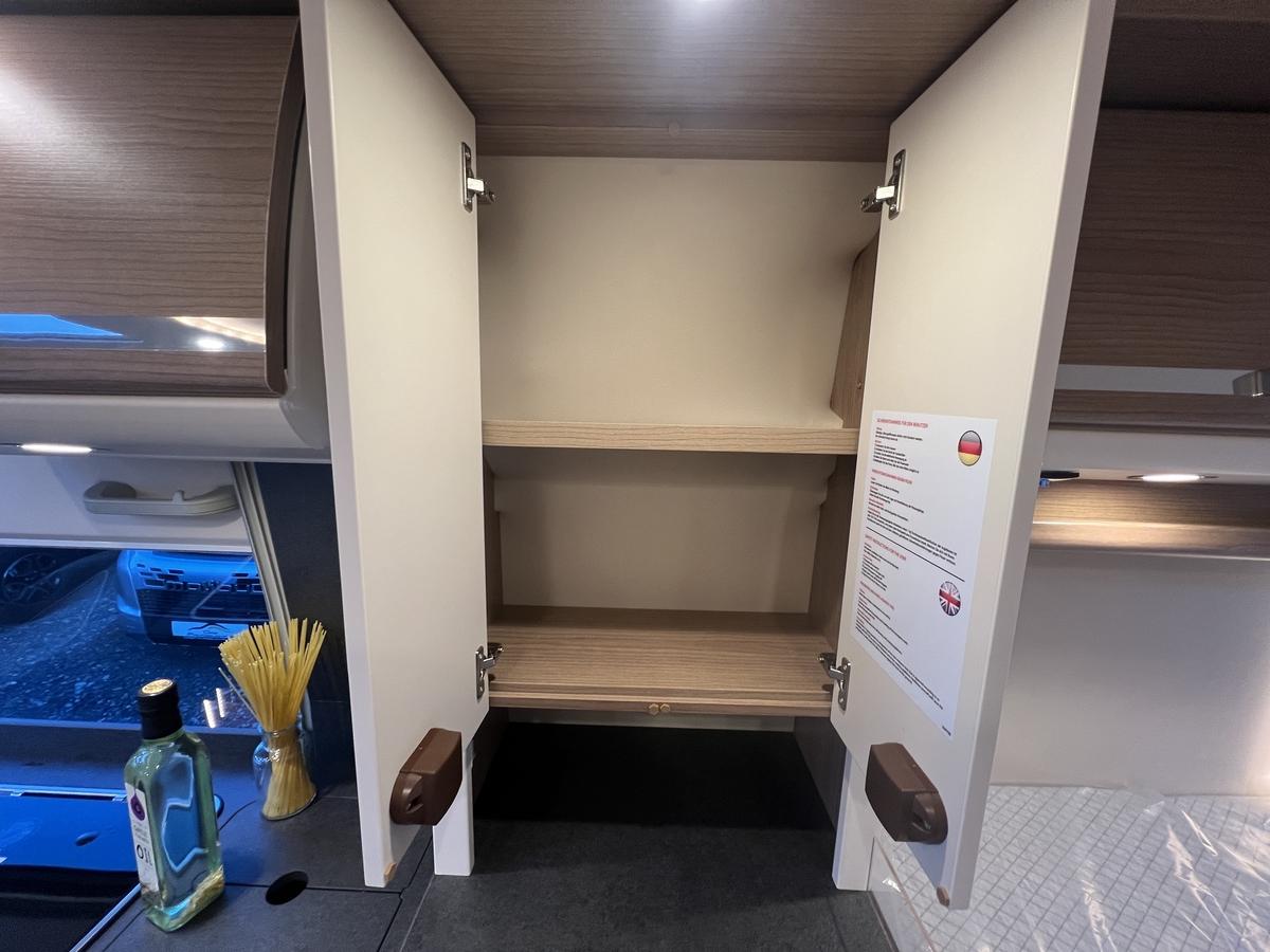 Malibu Van Two Rooms 640 LE RB GT Skyview+180PS+Dieselheizung