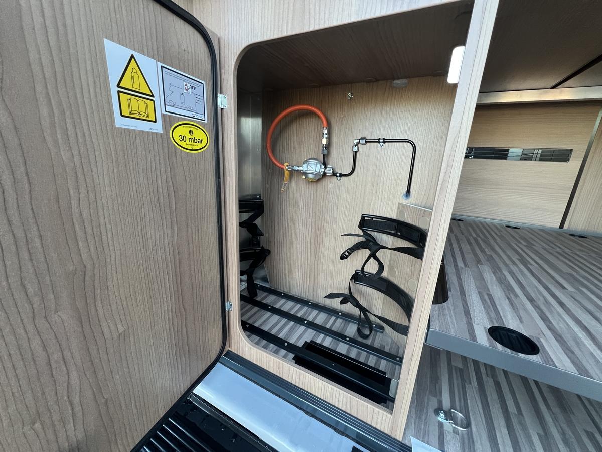 Malibu Van Two Rooms 640 LE RB GT Skyview+180PS+Dieselheizung