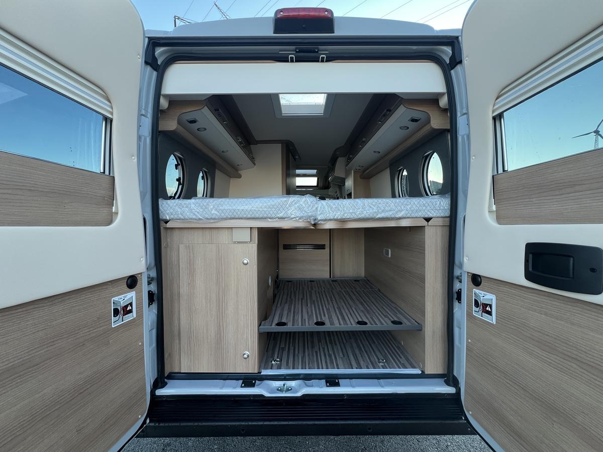 Malibu Van Two Rooms 640 LE RB GT Skyview+180PS+Dieselheizung