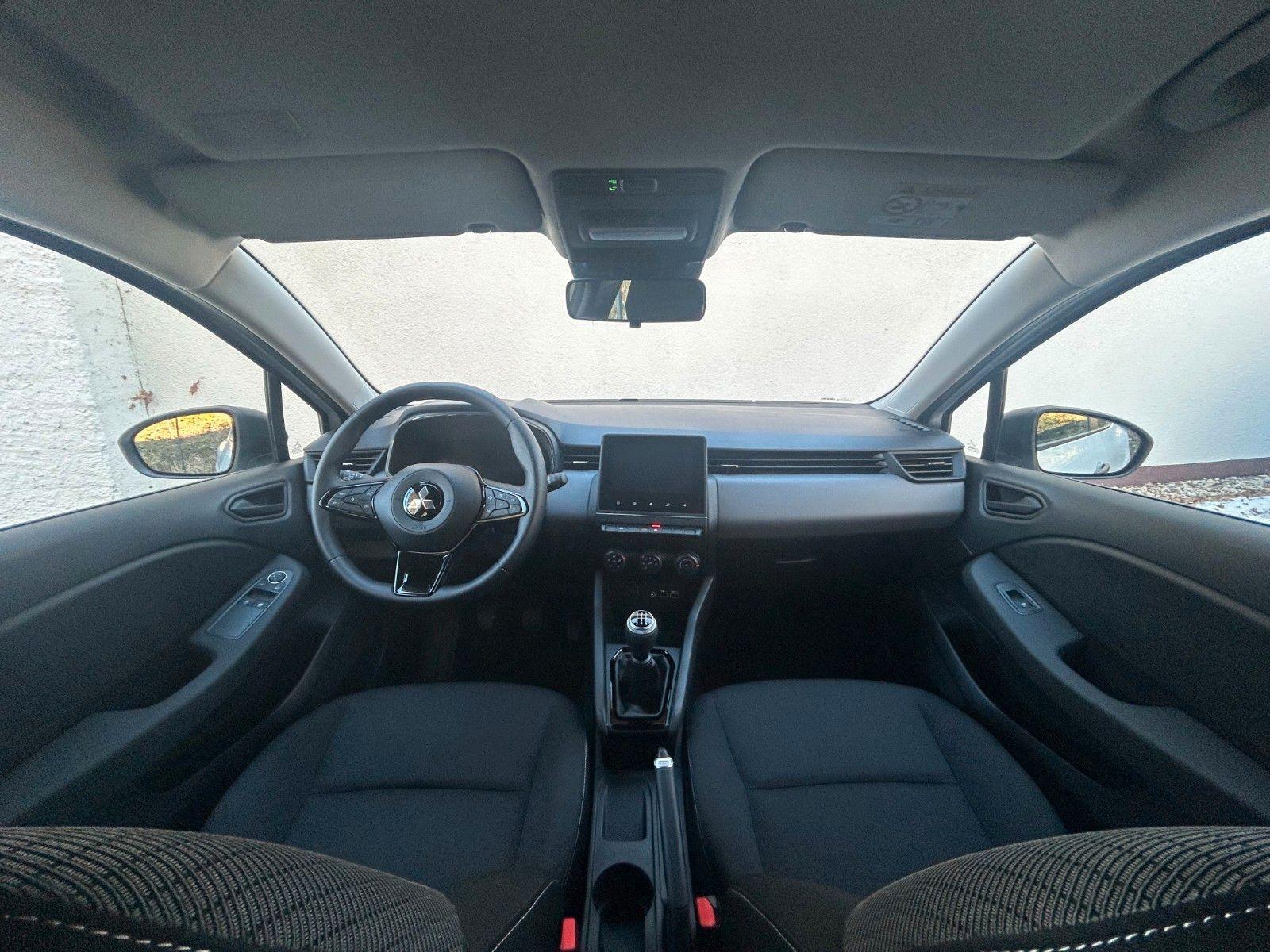 Mitsubishi Colt Basis, LED, DAB, CarPlay