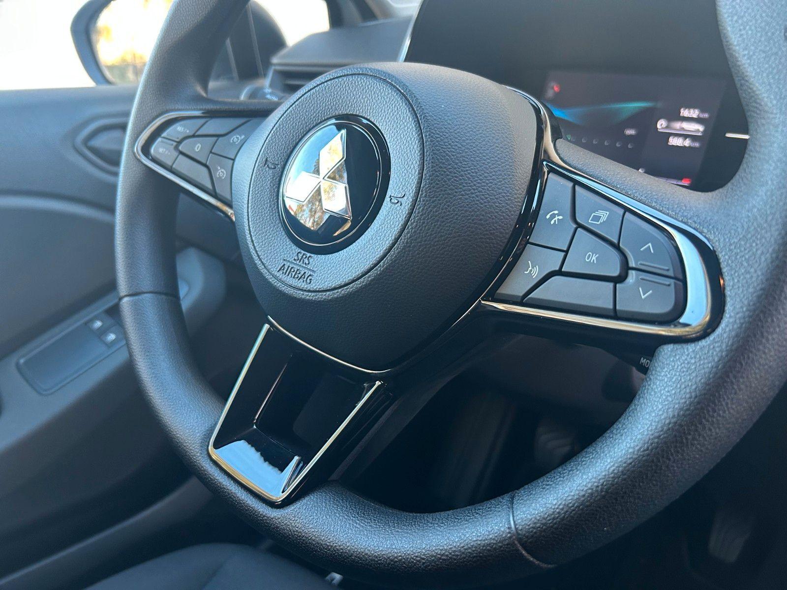 Mitsubishi Colt Basis, LED, DAB, CarPlay