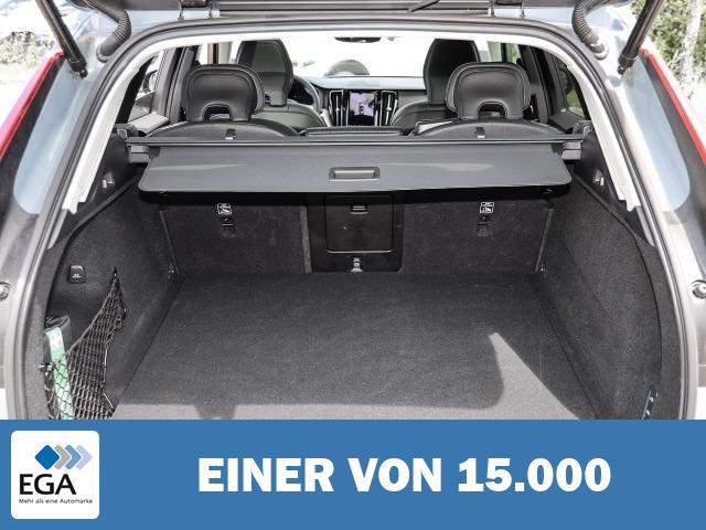 Volvo XC60 Ultimate Dark 2WD B4 Diesel EU6d HUD AD digitales Cockpit Memory Sitze Soun